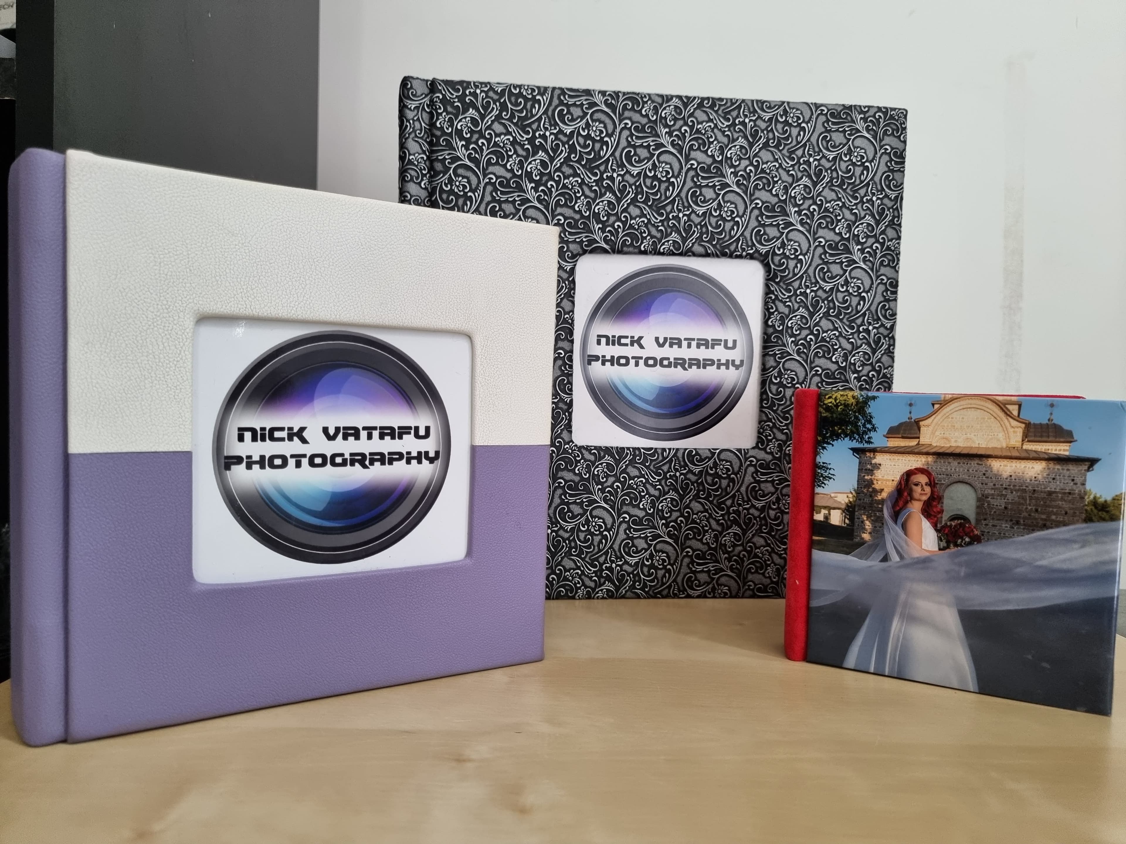 Photobook-uri cu coperte dure in diferite formate