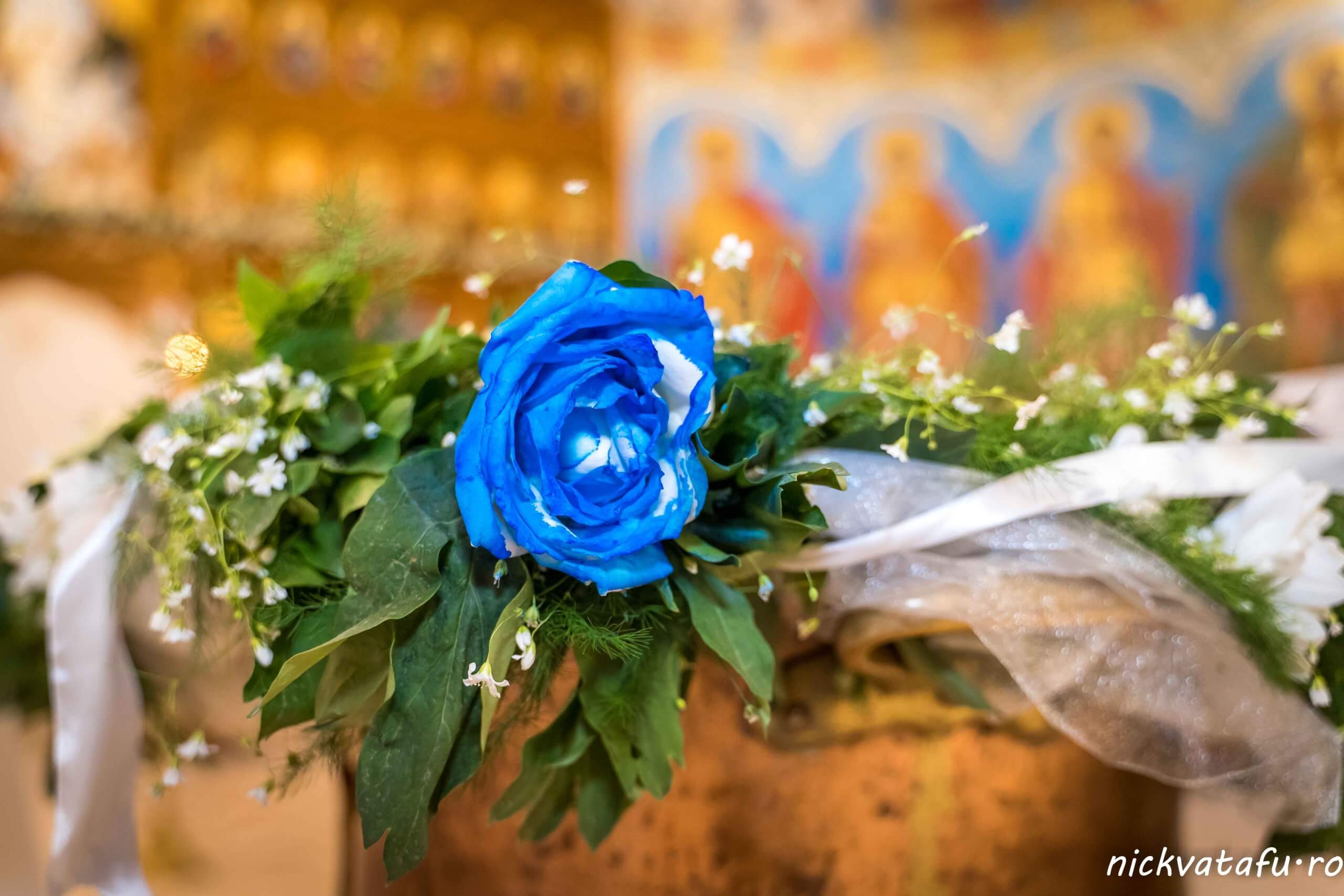 aranjament flori cristelnita botez