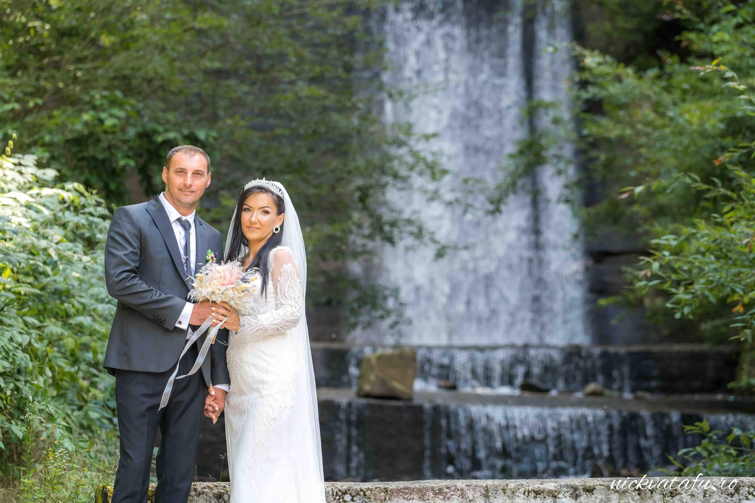 sedinta foto after wedding in natura vidraru cascada